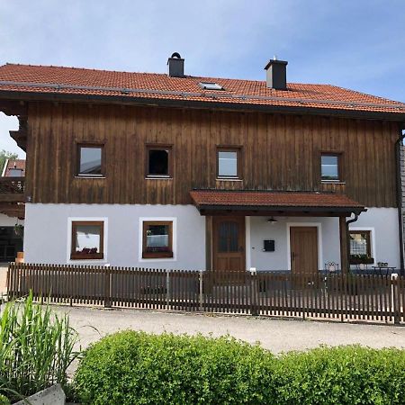 Monteurzimmer Am Teisenberg Neukirchen am Teisenberg Exterior foto