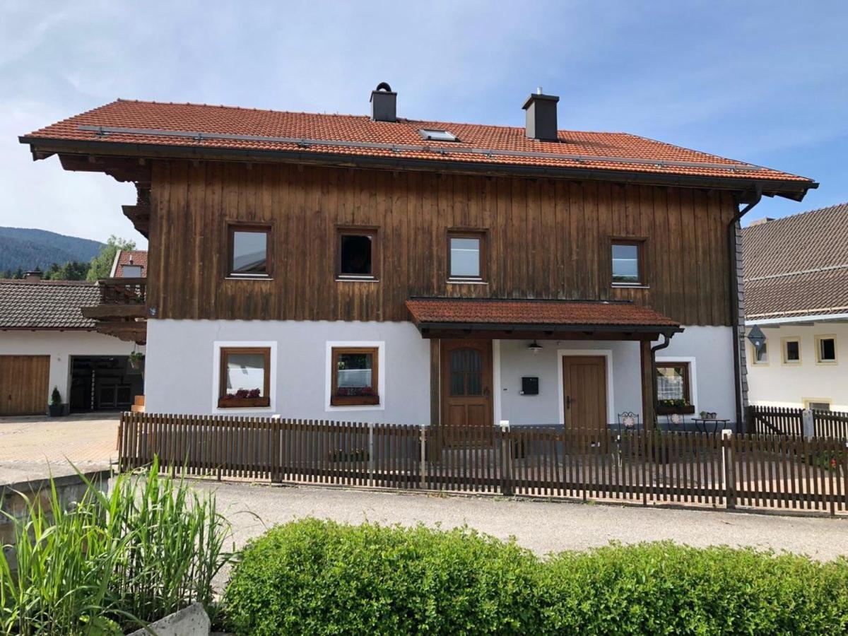 Monteurzimmer Am Teisenberg Neukirchen am Teisenberg Exterior foto